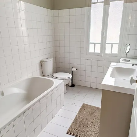 Centre Ville, 4 Personnes, Parking Gratuit Σπίτι διακοπών