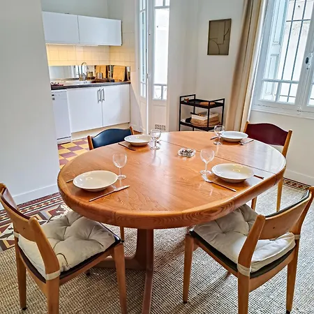 Centre Ville, 4 Personnes, Parking Gratuit Hébergement de vacances