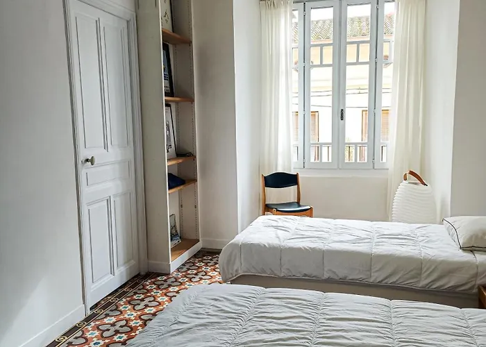 Centre Ville, 4 Personnes, Parking Gratuit * Περπινιάν