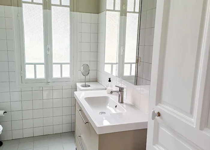 Centre Ville, 4 Personnes, Parking Gratuit Περπινιάν