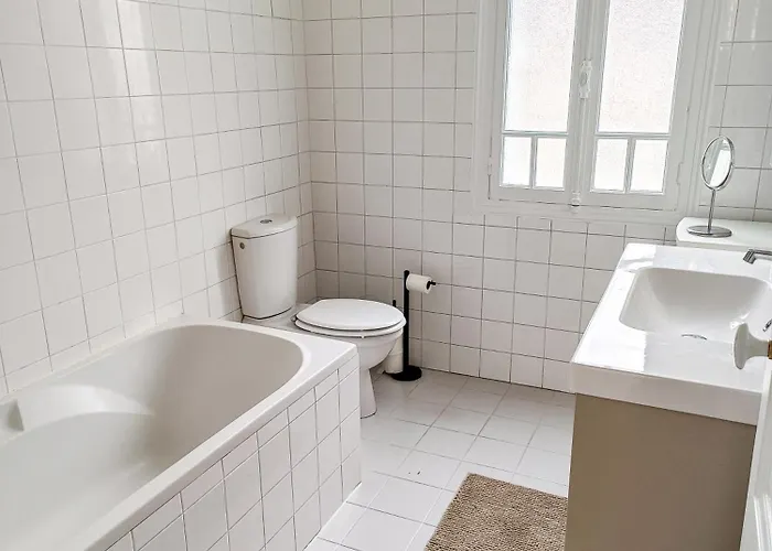 Centre Ville, 4 Personnes, Parking Gratuit Σπίτι διακοπών