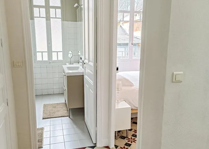 Centre Ville, 4 Personnes, Parking Gratuit Σπίτι διακοπών *